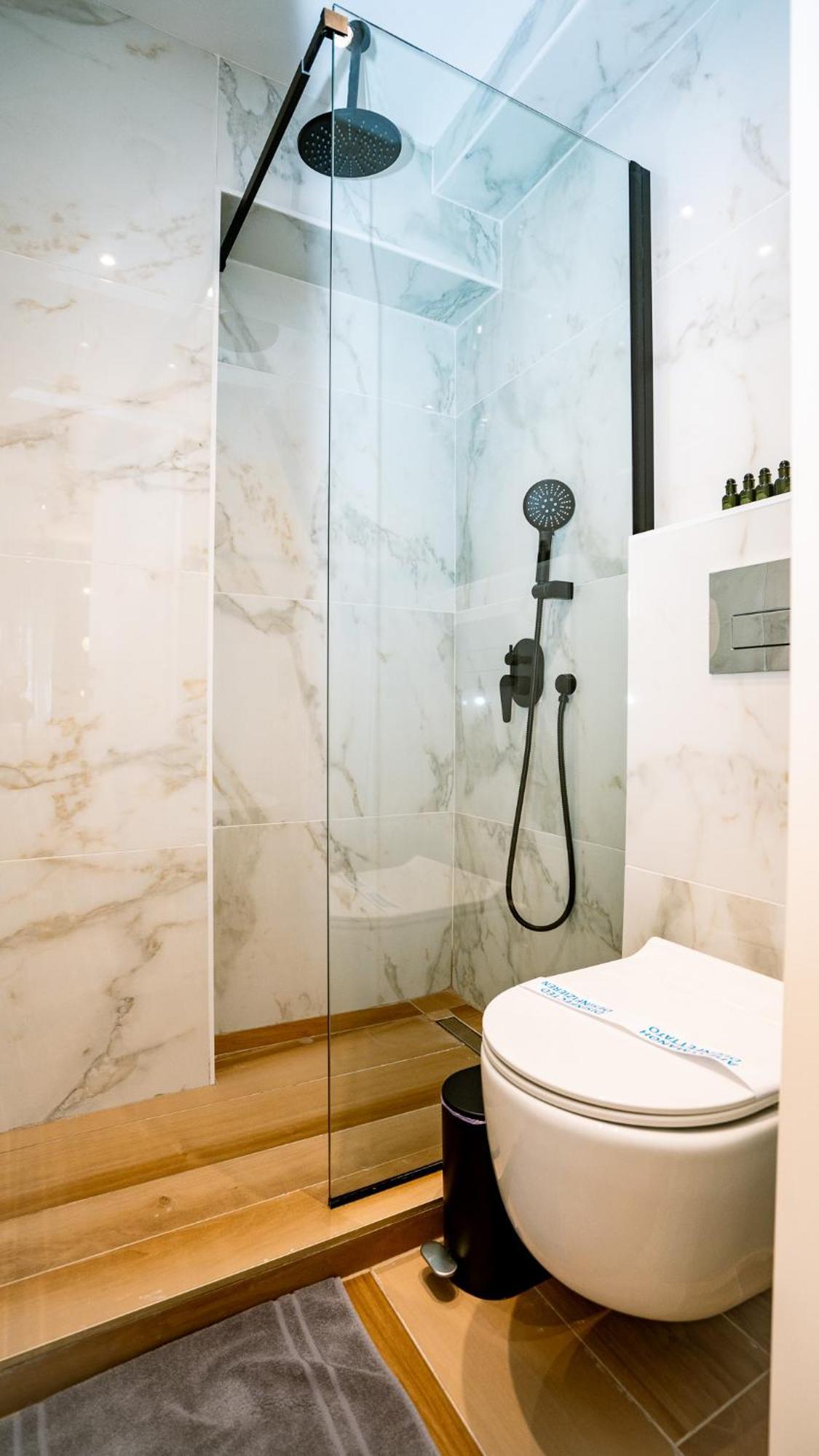 Luxury Suites With Jacuzzi By Sea&Thecity Thessaloniki Exterior foto