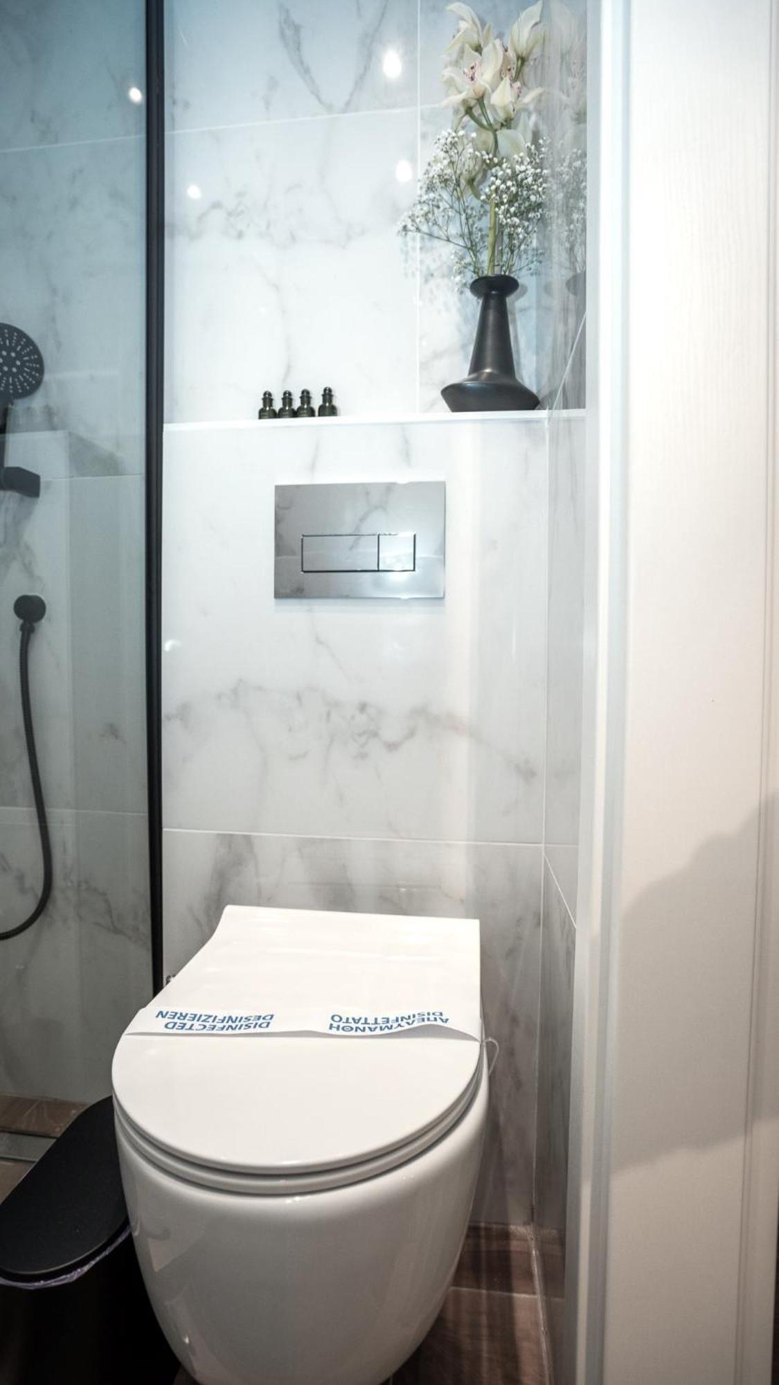 Luxury Suites With Jacuzzi By Sea&Thecity Thessaloniki Exterior foto